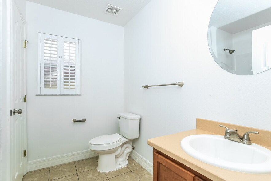 Building Photo - 4505 Barbados Loop