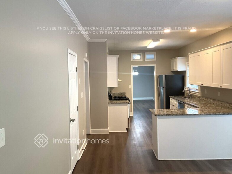 Building Photo - 4350 Pompey Dr SW