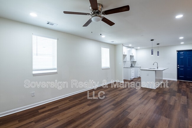 Building Photo - 452 Paines Ave NW