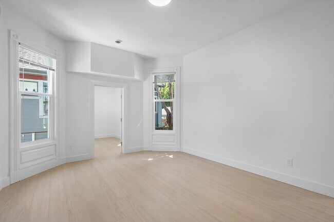 Building Photo - 1533 Lafayette St