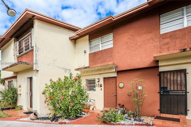 Building Photo - 30 SW 108th Ave