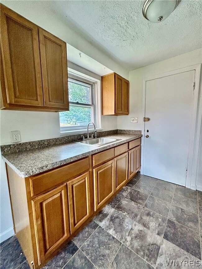 Building Photo - 34 Latona Ct