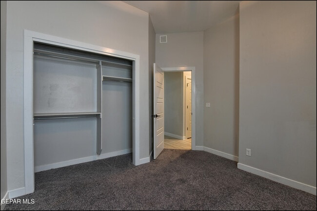Building Photo - 12333 Desert Wolf Ave
