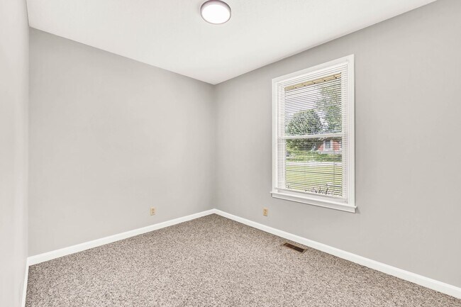 Building Photo - 3104 Spring Creek Ct