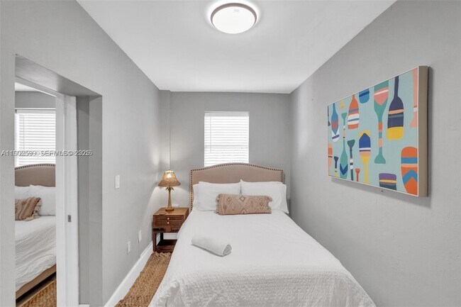 Building Photo - 1033 NW 6th St