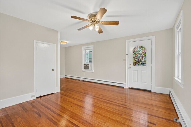 Building Photo - 432 Plainsboro Rd