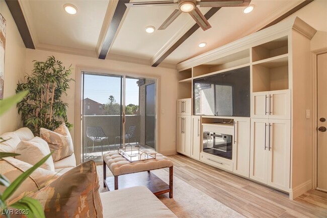 Building Photo - 555 E Silverado Ranch Blvd