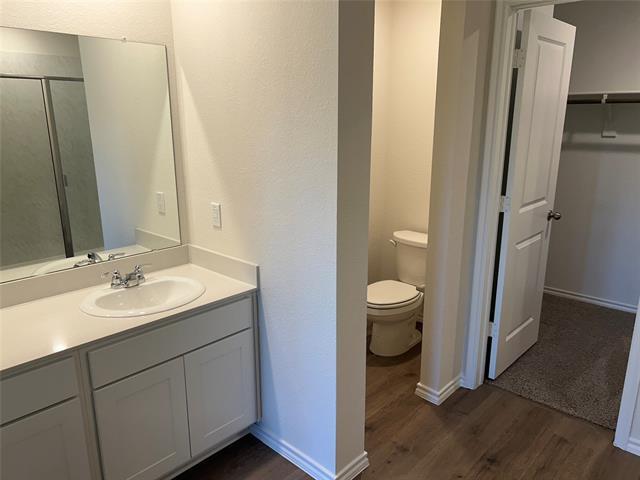 Building Photo - 3600 Skylane Ave