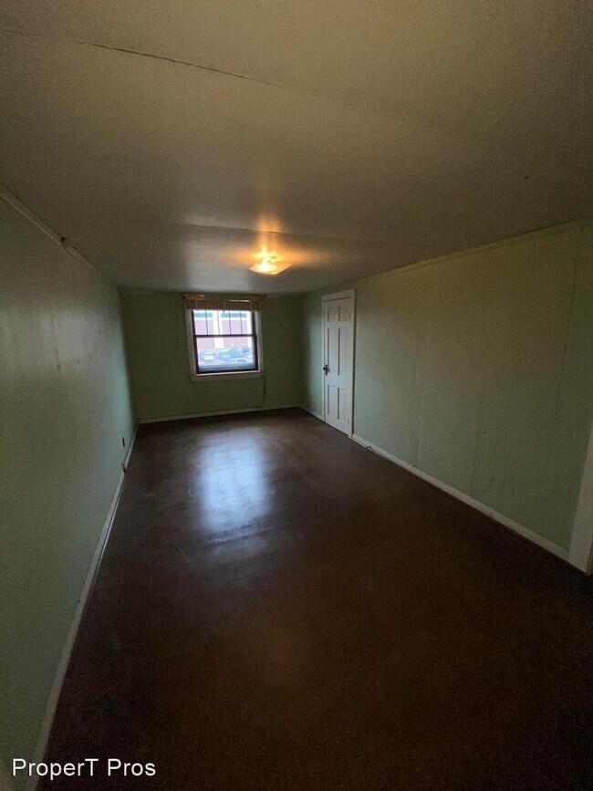 Building Photo - 4 br, 3 bath House - 802 West Franklin Street