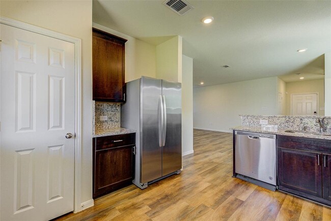 Building Photo - 17911 Grassy Prairie Dr
