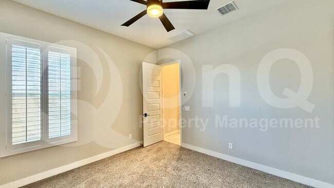 Building Photo - 10741 Tarragon Ave
