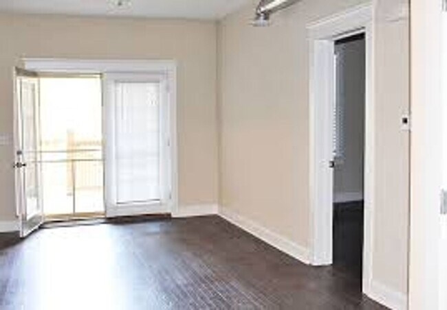 Building Photo - 3269 Gilham Road