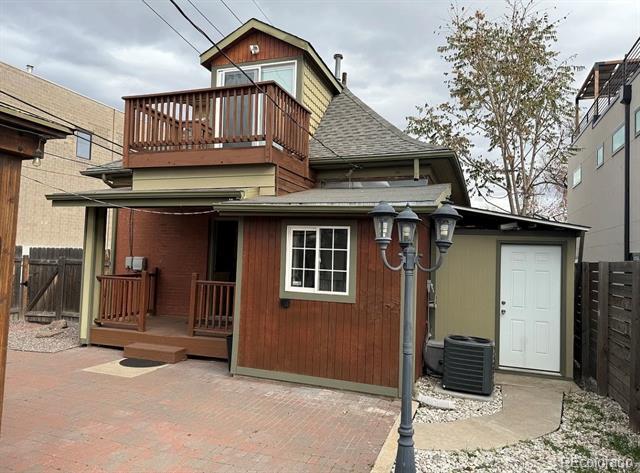 Building Photo - 4353 Kalamath St