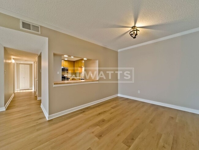 Building Photo - 2-Bed 2-Bath Condo in Homewood/Vestavia Area of Hwy 31