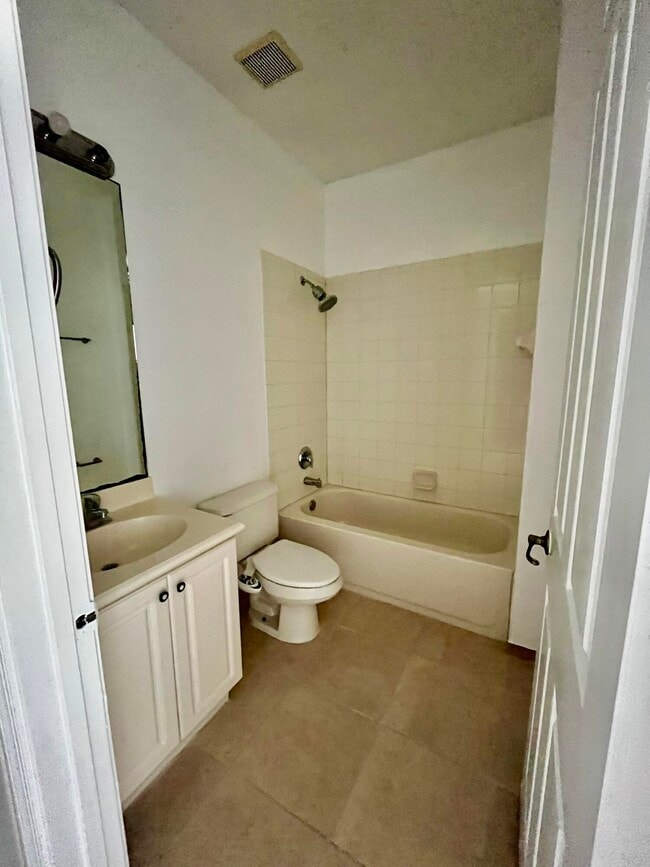 Building Photo - 325 Mulberry Grove Rd