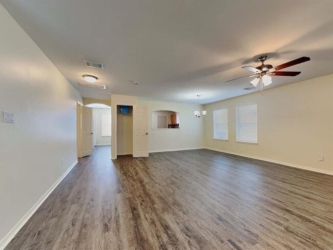 Building Photo - 6424 Mountain Pines Ln