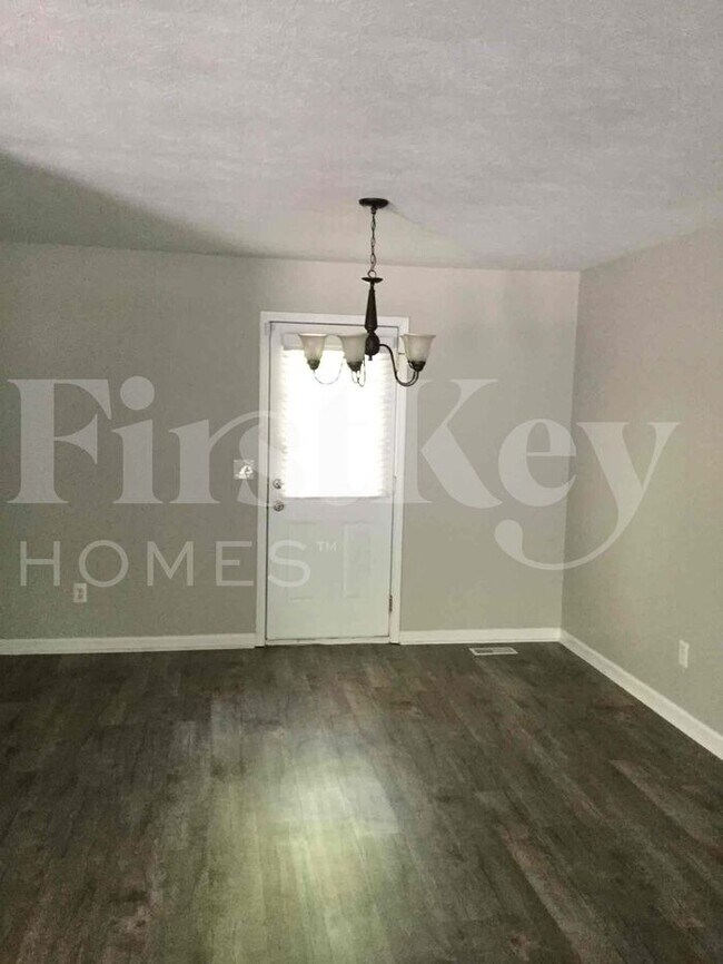 Building Photo - 420 Freestone Dr