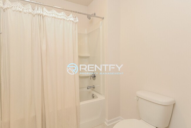 Building Photo - 2097 Saddlebred Dr