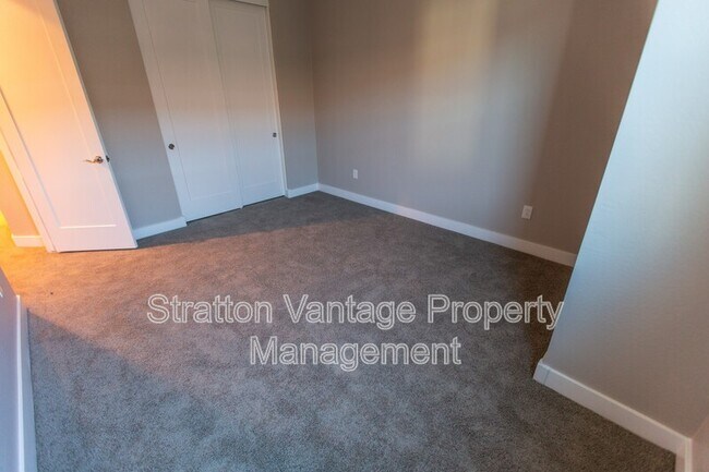 Building Photo - 3855 S McQueen Rd