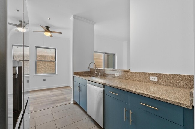 Building Photo - 172 Culver Ave