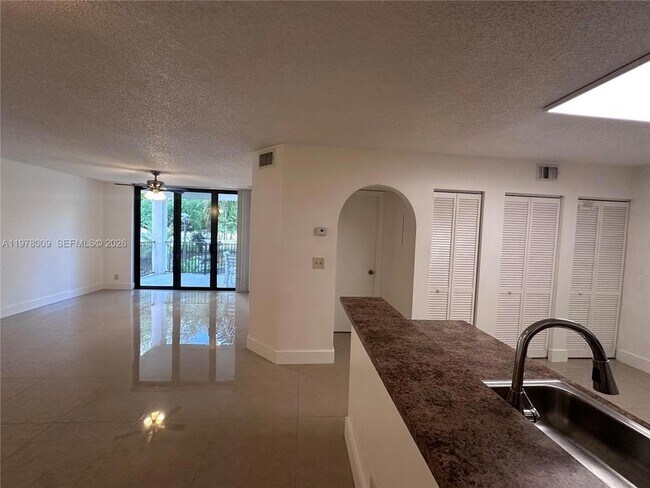 Building Photo - 10131 W Sunrise Blvd