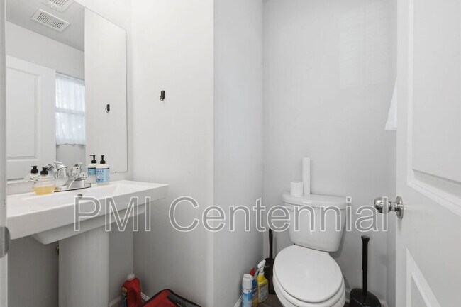 Building Photo - 1120 Wedgewood Dr NW