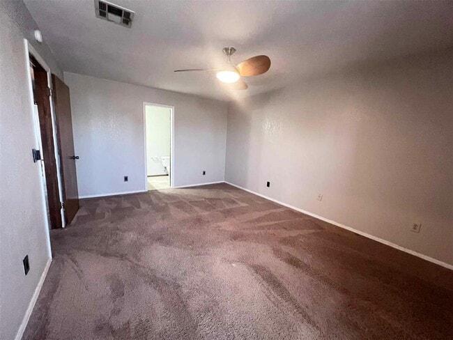 Building Photo - 2105 NW 118th Terrace