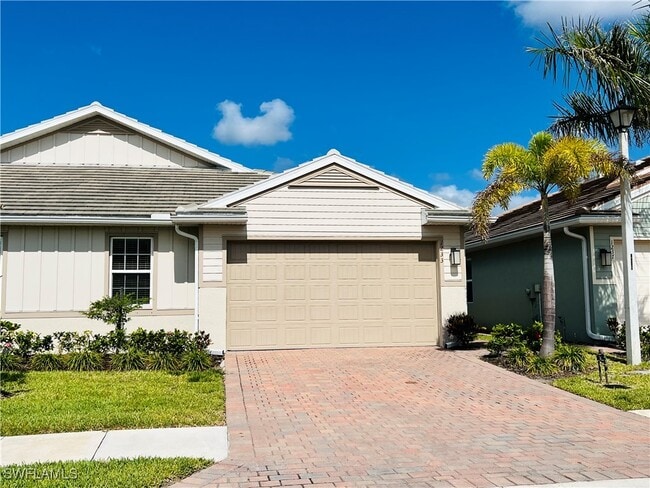 Building Photo - 1233 Enbrook Lp