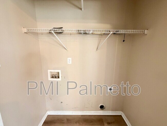 Building Photo - 104 Shipyard Blvd