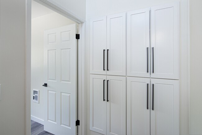 Building Photo - 3658 Lawnwood Ct