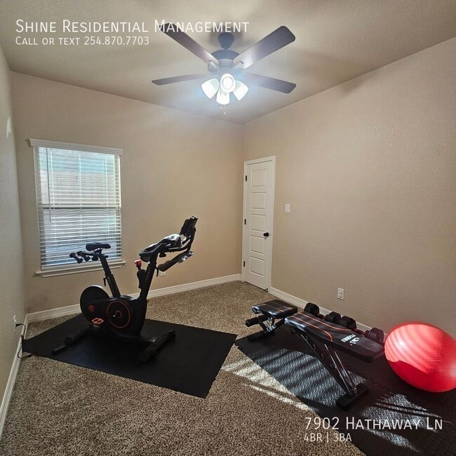 Building Photo - 7902 Hathaway Ln