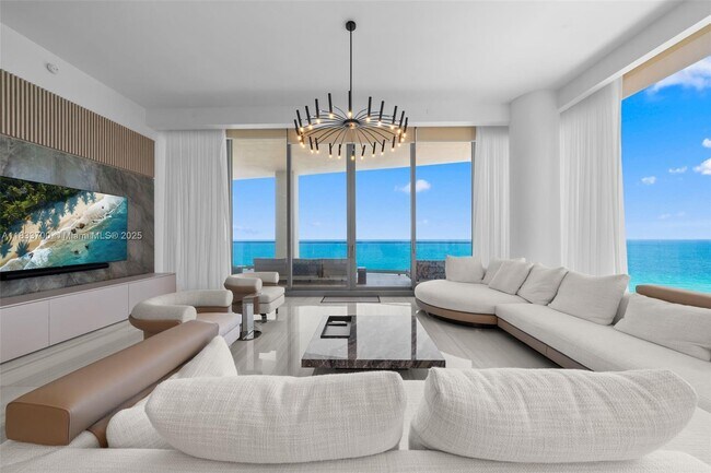 Primary Photo - 17901 Collins Ave