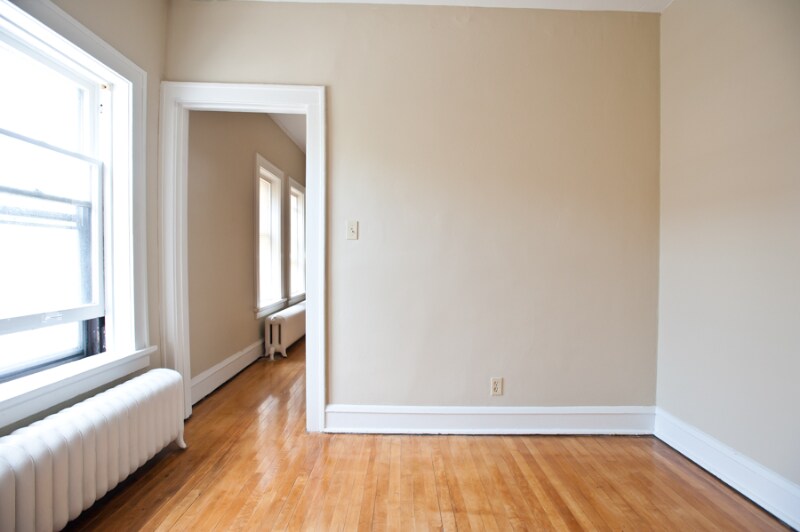 Building Photo - 1603 N Van Buren St