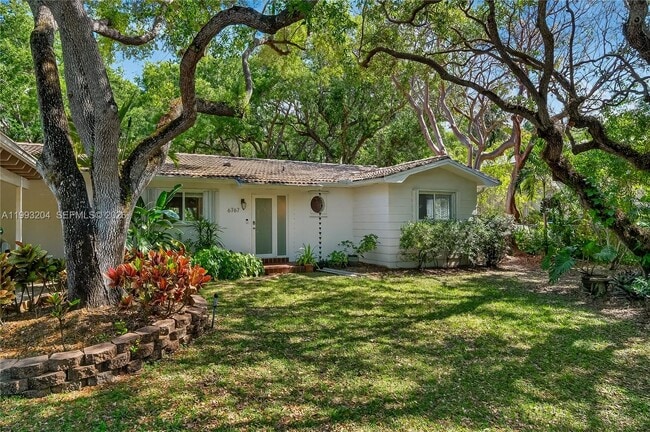 Building Photo - 6767 SW 154th St