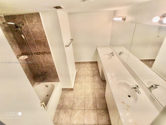 Building Photo - 4255 N University Dr