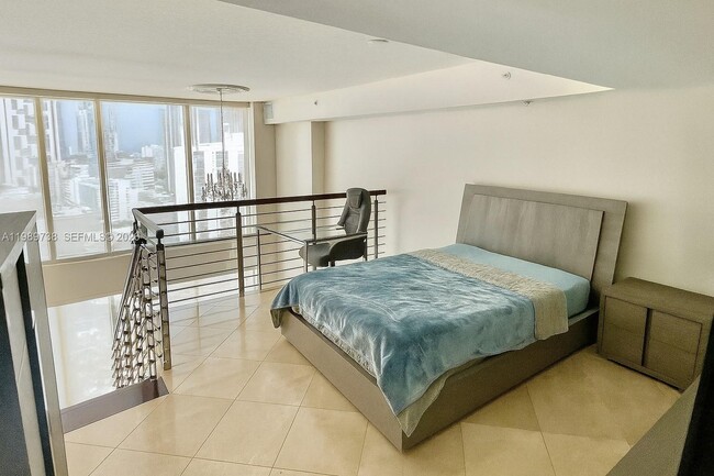 Building Photo - 41 SE 5th St