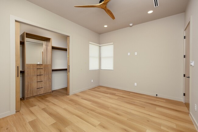 Building Photo - Carey Estates Lot 25