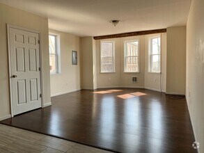 Building Photo - 2419 E Allegheny Ave