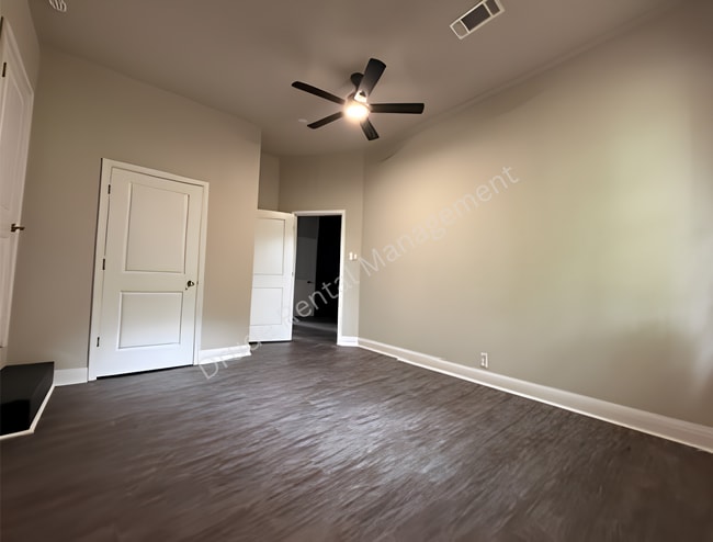 Building Photo - Remodel and Charming Home