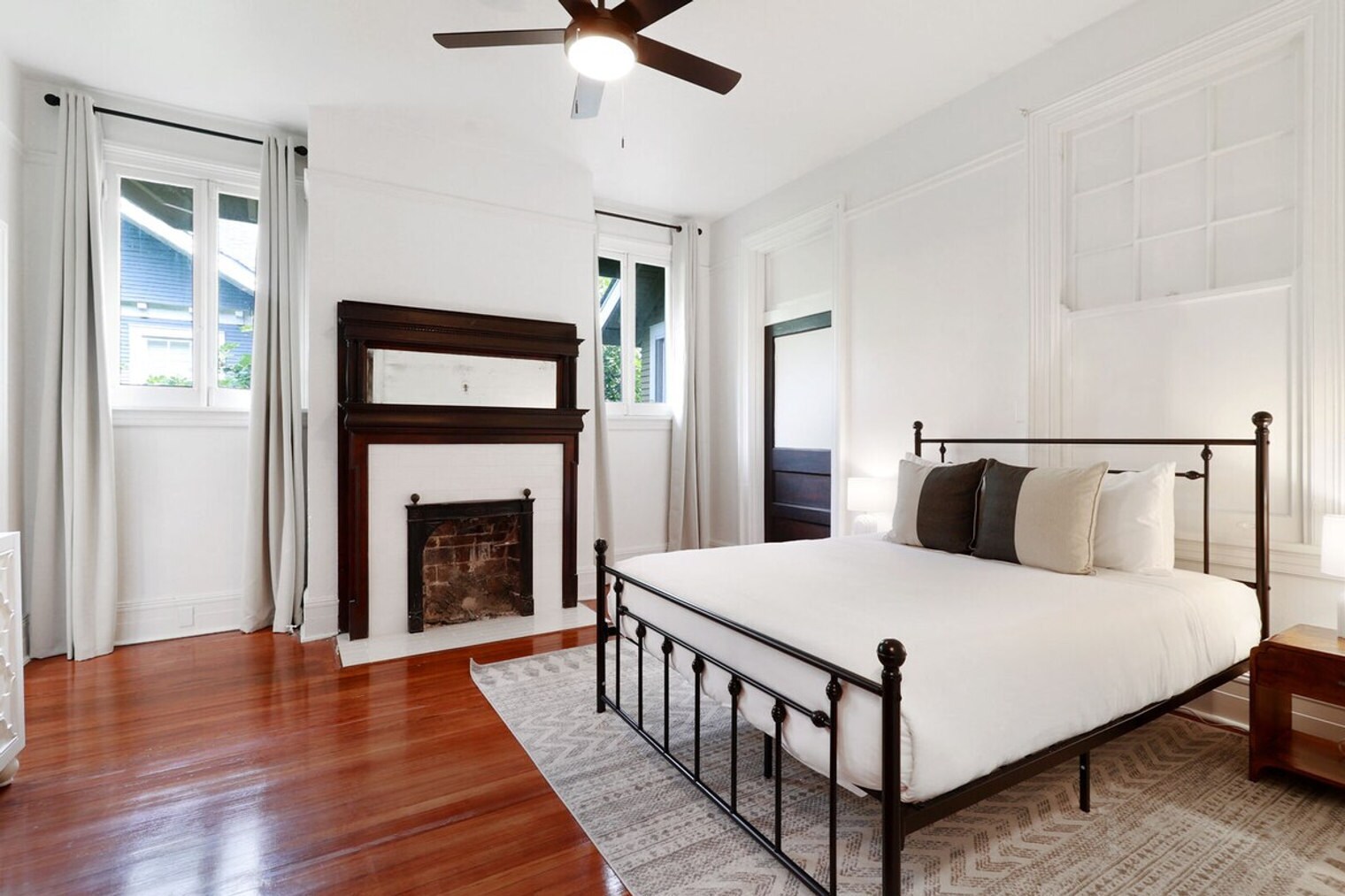 Building Photo - 4327 Canal St