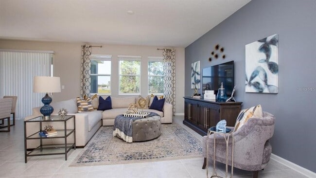 Building Photo - 643 Grove St