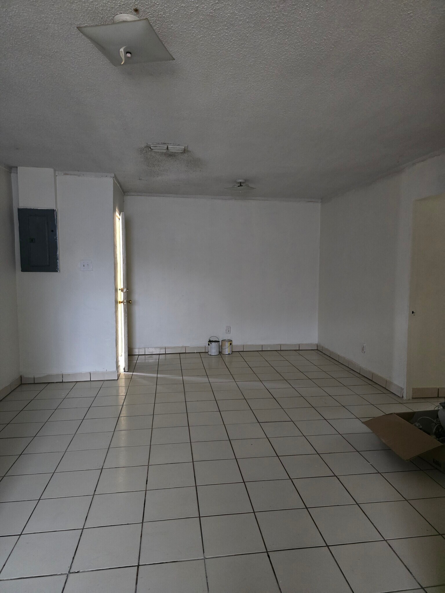 Building Photo - 2016 S India Ave