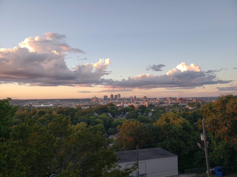 Primary Photo - City View Apartments