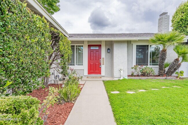 Building Photo - 6894 N Auburn Cir