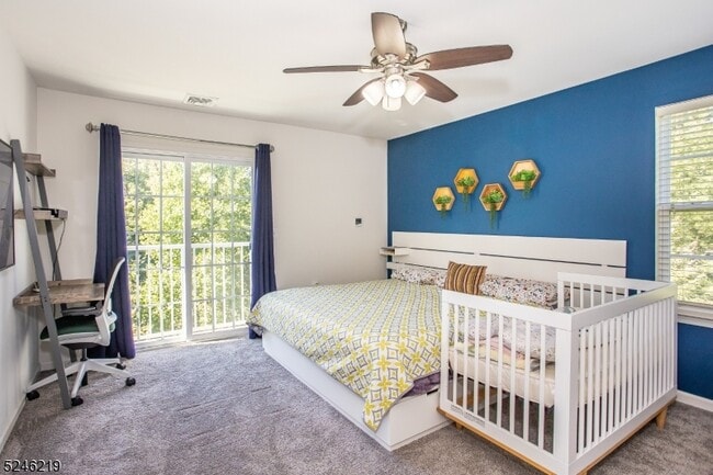 Building Photo - 616 Lopez Ln