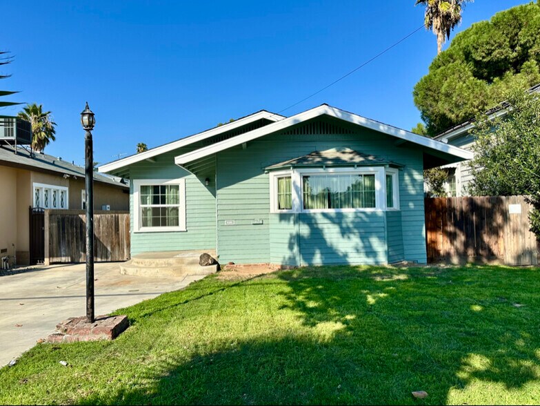 Primary Photo - 1421 E Olive Ave