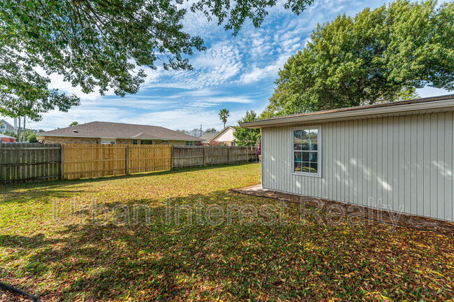 Building Photo - 344 Sailfish Dr