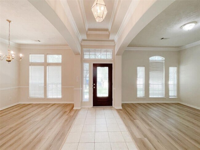 Building Photo - 1523 Turret Crown Dr