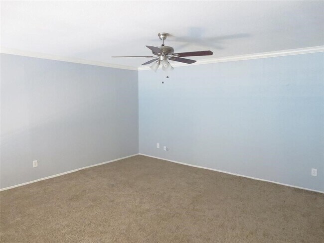 Building Photo - 12633 Memorial Dr