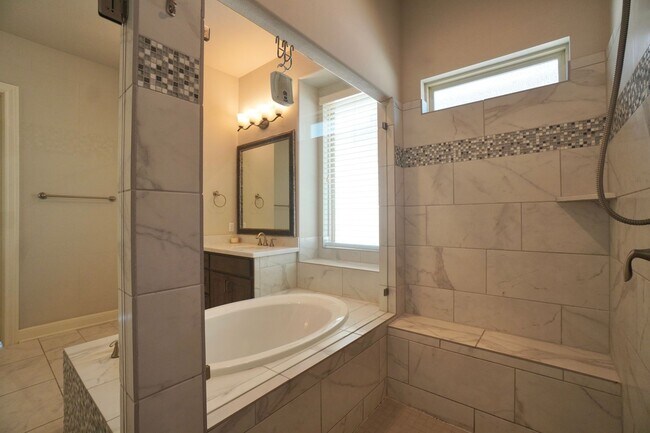 Building Photo - 2209 Milan Meadows Dr